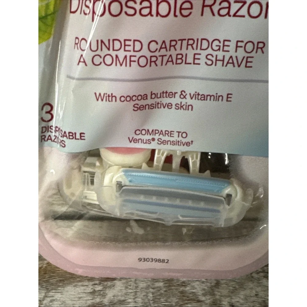 CVS 3-Blade‎ Disposable Razors – Pack of 3 NEW